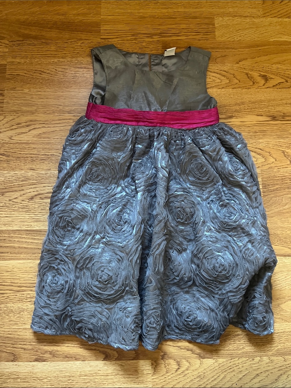 Old Navy Gray Textured Dress with Fuchsia Waistband size 5
